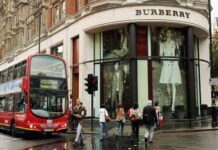 Burberry contrata a Gerry Murphy como presidente Burberry contrata a Gerry Murphy como presidente