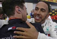 Lewis Hamilton gana el GP de Francia tras la caída de Sebastian Vettel Lewis Hamilton gana el GP de Francia tras la caída de Sebastian Vettel