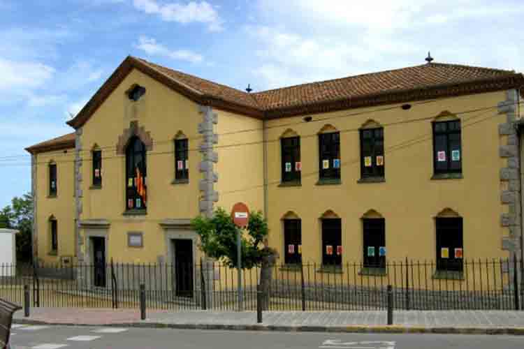 Escoles Francesc Macià para visitar en Vilassar de Dalt