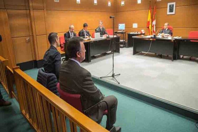 Un año de cárcel para el director de Mercedes-Benz España