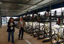 Aparcamiento de gran capacidad para bicicletas en Gavà Aparcamiento de gran capacidad para bicicletas en Gavà