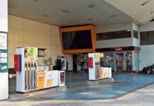 Cierra la histórica gasolinera de Diagonal con Girona Cierra la histórica gasolinera de Diagonal con Girona