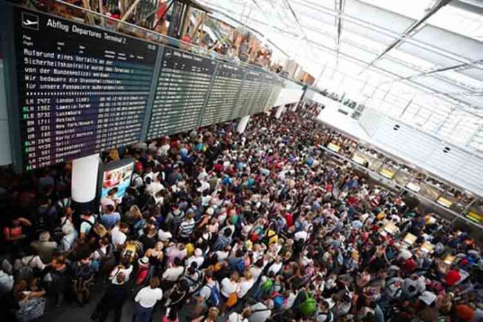 130 vuelos cancelados al presionar una puerta de seguridad en el Aeropuerto de Múnich