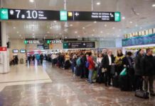 Renfe cancela 360 trenes este fin de semana por la huelga Renfe cancela 360 trenes este fin de semana por la huelga