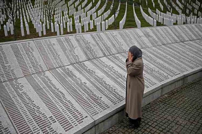 Sentencia sobre el genocidio de más de 8.000 muertos de Srebrenica