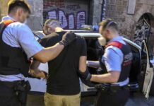 Detenido un hombre por cometer dos robos violentos en Ciutat Vella Detenido un hombre por cometer dos robos violentos en Ciutat Vella