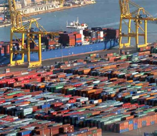El tráfico de contenedores del Port de Barcelona aumenta un 1,3% El tráfico de contenedores del Port de Barcelona aumenta un 1,3%