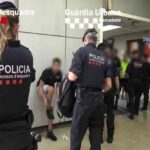 Nuevo dispositivo policial contra carterístas en en el metro de Barcelona