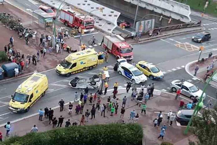 Varios heridos en un accidente en Gran Vía con calle Argentina