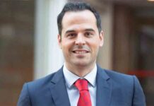 Carla Cabedo, la líder de Uber, ya está fichada por el Gobierno de Madrid Carla Cabedo, la líder de Uber, ya está fichada por el Gobierno de Madrid