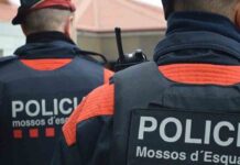 Detienen a un hombre tras la muerte violenta de su padre en Sabadell Los Mossos detienen al presunto autor del disparo a un menor en el Raval