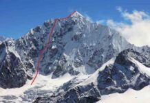 Muere un alpinista español cuando descendía del Chukyima Go, en el Himalaya Muere un alpinista español cuando descendía del Chukyima Go, en el Himalaya