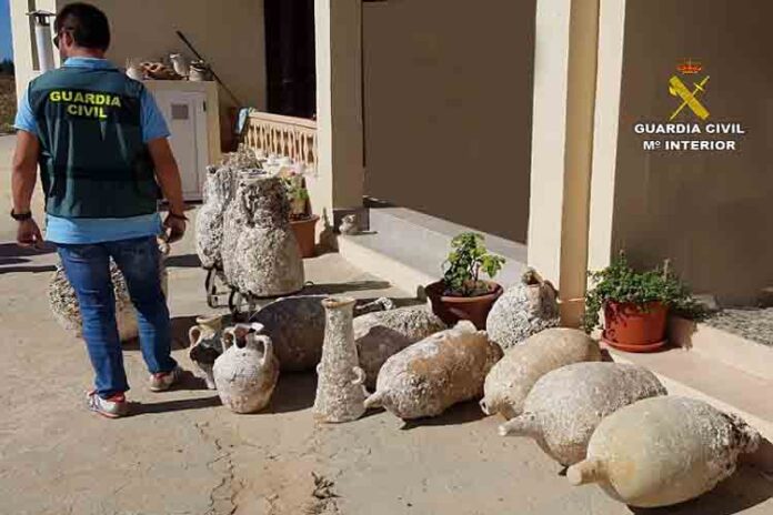 Recuperadas más de 100 piezas expoliadas de yacimientos subacuáticos de Formentera