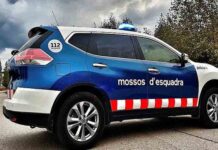 Los Mossos detienen a dos mujeres por explotar sexualmente a una menor Detenido un hombre en l'Hospitalet de Llobregat por la muerte de otro