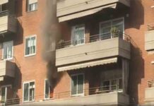 Aparatoso incendio en un piso del Eixample de Barcelona Aparatoso incendio en un piso del Eixample de Barcelona