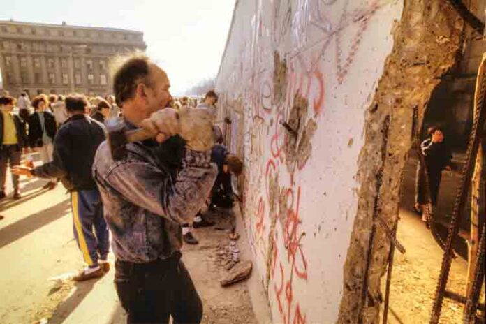 El día que cayó el muro de Berlín - 30 Aniversario