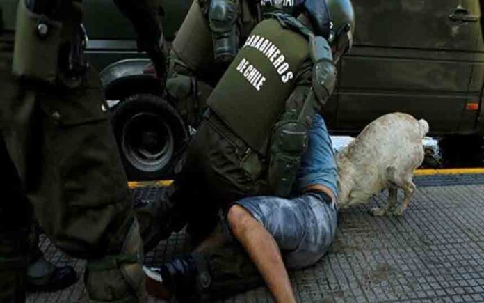 España, Reino Unido y Francia asesorarán a la policía chilena sobre orden público