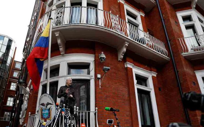 La agencia española que espió a Assange se jactó de tener lazos de inteligencia estadounidense