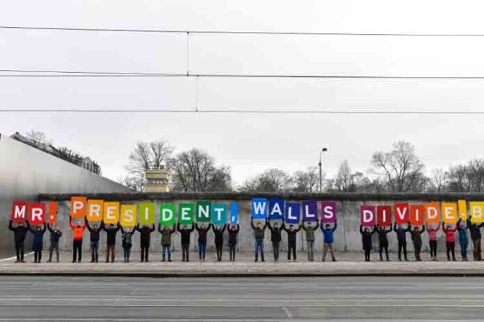 El alcalde de Berlín a Donald Trump: 'Sr. Presidente, no construyas este muro'