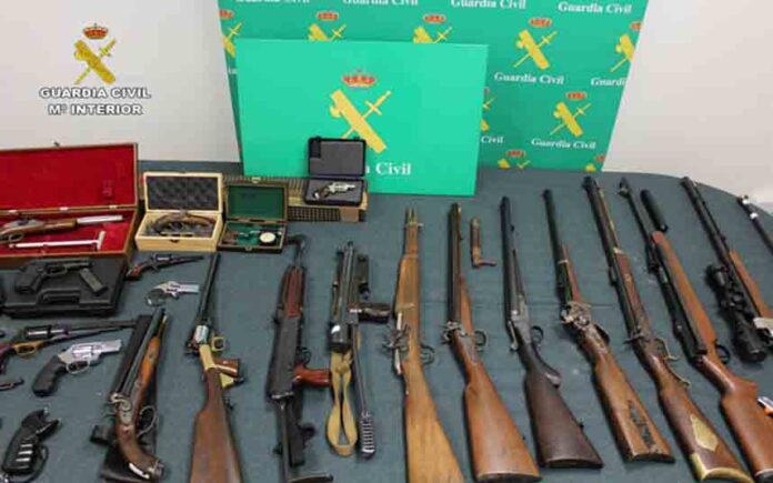 La Guardia Civil desmantela un taller de fabricación de artefactos explosivos