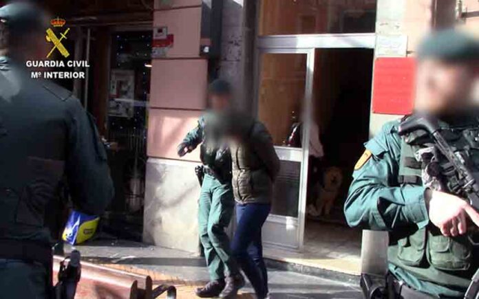 La Guardia Civil y la Policía Italiana liberan a 12 mujeres víctimas de explotación sexual