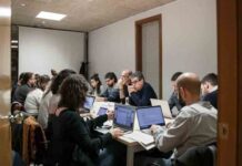 Una quinta parte de la población de Barcelona se encuentra en riesgo de pobreza Una quinta parte de la población de Barcelona se encuentra en riesgo de pobreza