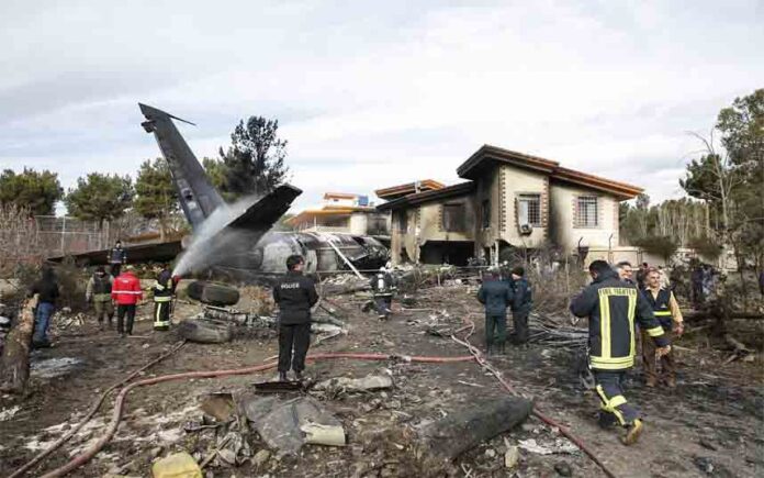 Se estrella un avión ucraniano en Irán con 176 personas