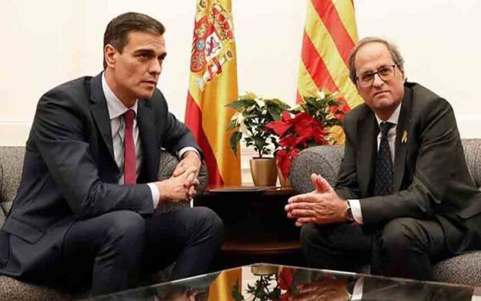 Torra recibe a Sánchez en una reunión marcada por la proximidad de las elecciones