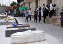 Aumentan los muertos por coronavirus en Ecuador Aumentan los muertos por coronavirus en Ecuador