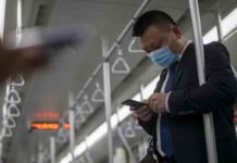 El Gobierno recomienda evitar el transporte público para ir al trabajo El Gobierno recomienda evitar el transporte público para ir al trabajo