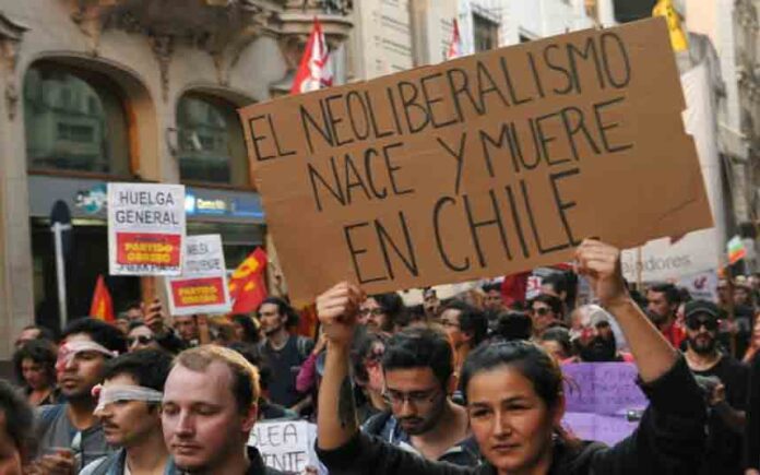 El experimento del neoliberalismo en Chile se salió de todo control