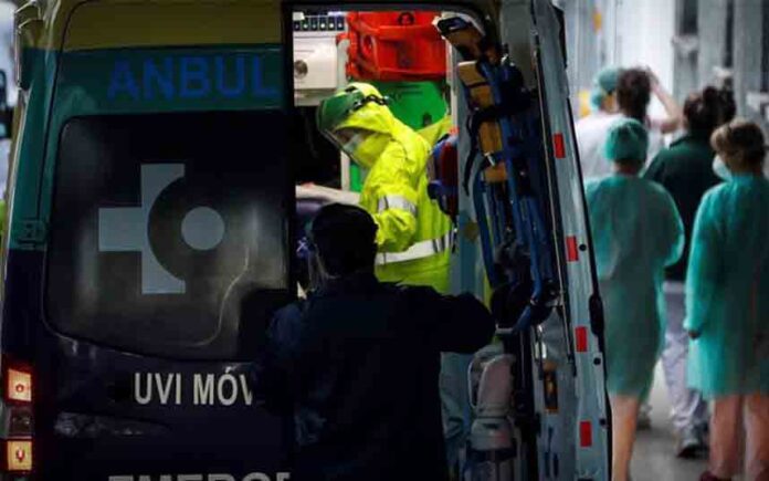 España repunta 743 muertos por coronavirus después de cuatro días a la baja