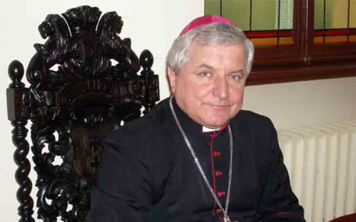 El obispo polaco Edward Janiak acusado de tapar abusos sexuales a niños