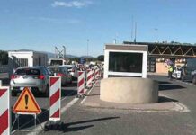 Europa recomienda abrir las fronteras para salvar el verano Europa recomienda abrir las fronteras para salvar el verano