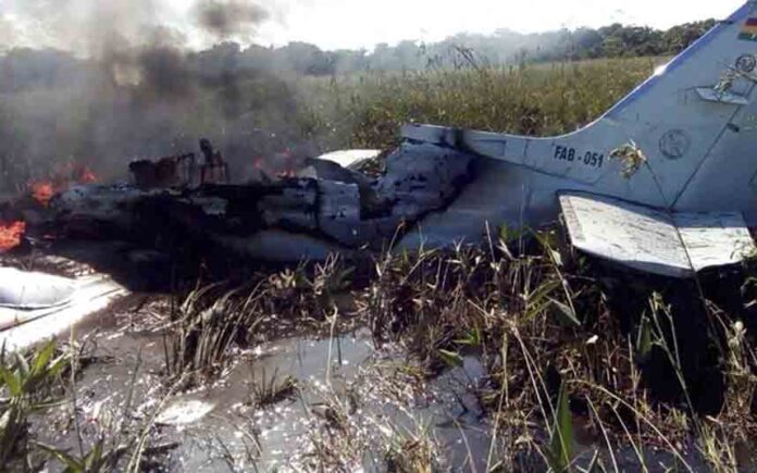 Mueren cuatro españoles en un accidente de avión en Bolivia