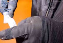 Una tonelada de cocaína impregnada en el cartón de cajas de fruta Una tonelada de cocaína impregnada en el cartón de cajas de fruta