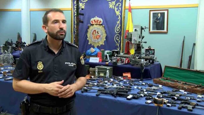 Desarticulada una de las mayores redes dedicada al tráfico de armas en España