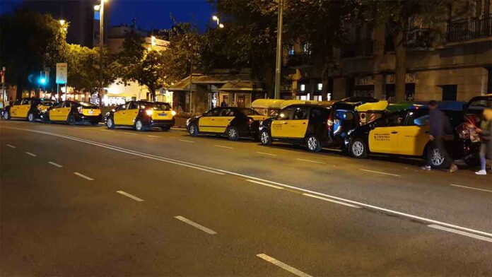 Los taxistas de Barcelona pronostican una sobreoferta a partir del día 22 de junio