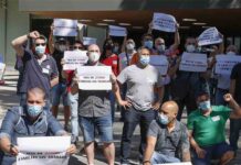Los trabajadores de Nissan reciben el apoyo de los taxistas Los trabajadores de Nissan en Barcelona reciben el apoyo de los taxistas