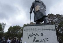 Protestas contra la violencia policial en las embajadas de EE.UU. en España y Reino Unido Protestas contra la violencia policial en las embajadas de EE.UU. en España y Reino Unido