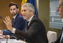 Grande-Marlaska presenta el nuevo protocolo de actuación frente a los delitos de odio Grande-Marlaska presenta el nuevo protocolo de actuación frente a los delitos de odio