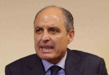 La fiscal pide investigar a Camps por mentir como testigo en el juicio de Gürtel La fiscal pide investigar a Camps por mentir como testigo en el juicio de Gürtel