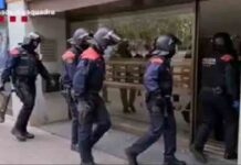 Operación en Barcelona contra un grupo que alquilaba pisos y los realquilaba a turistas Operación en Barcelona contra un grupo que alquilaba pisos y los realquilaba a turistas