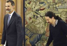 Podemos defiende que los escándalos sobre Juan Carlos ponen en cuestión el papel de Felipe VI Podemos defiende que los escándalos sobre Juan Carlos ponen en cuestión el papel de Felipe VI