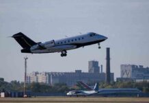 Llega a Berlín Alexei Navalni para ser tratado en el hospital Llega a Berlín el opositor ruso Alexei Navalni para ser tratado en el hospital