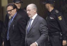 El juez termina la investigación y atribuye a Rato delitos fiscales, de blanqueo y corrupción La Audiencia Nacional absuelve a Rodrigo Rato por la salida a Bolsa de Bankia