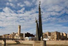 El monumento franquista de Tortosa será retirado después de años de polémica El monumento franquista de Tortosa será retirado después de años de polémica