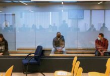 Juicio por los atentados de Catalunya: 2 acusados niegan los hechos y uno se arrepiente Juicio por los atentados de Catalunya 2 acusados niegan los hechos y uno se arrepiente