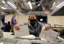 La Justicia de EE.UU. rechaza una demanda de Trump para detener el recuento en Nevada La Justicia de EE.UU. rechaza una demanda de Trump para detener el recuento en Nevada