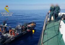 Recuperan el cuerpo de un accidente de avioneta en el Delta del Ebro Recuperan el cuerpo de un accidente de avioneta en el Delta del Ebro